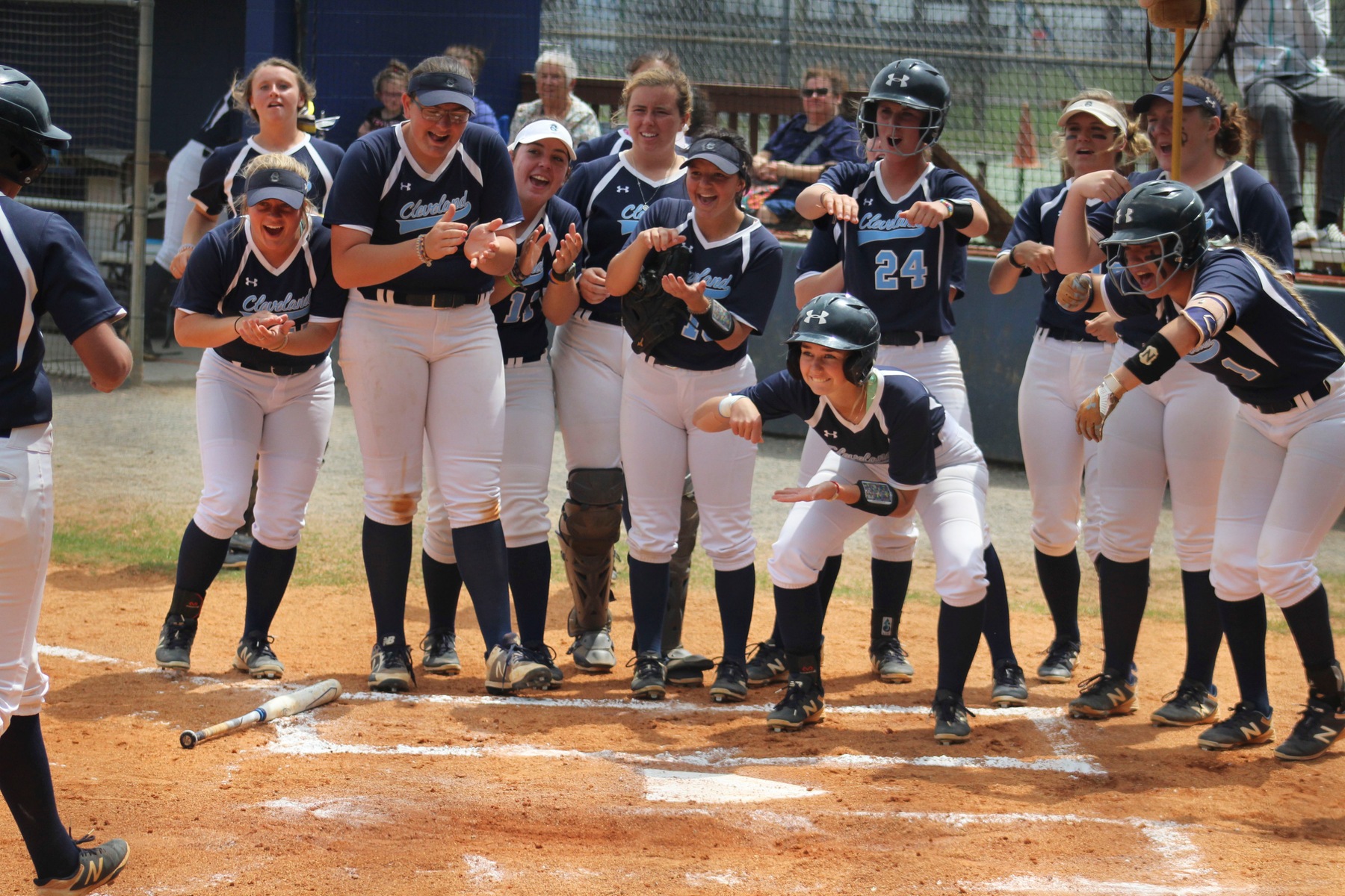 Turner Walks Off Lady Cougars To Thursday Sweep