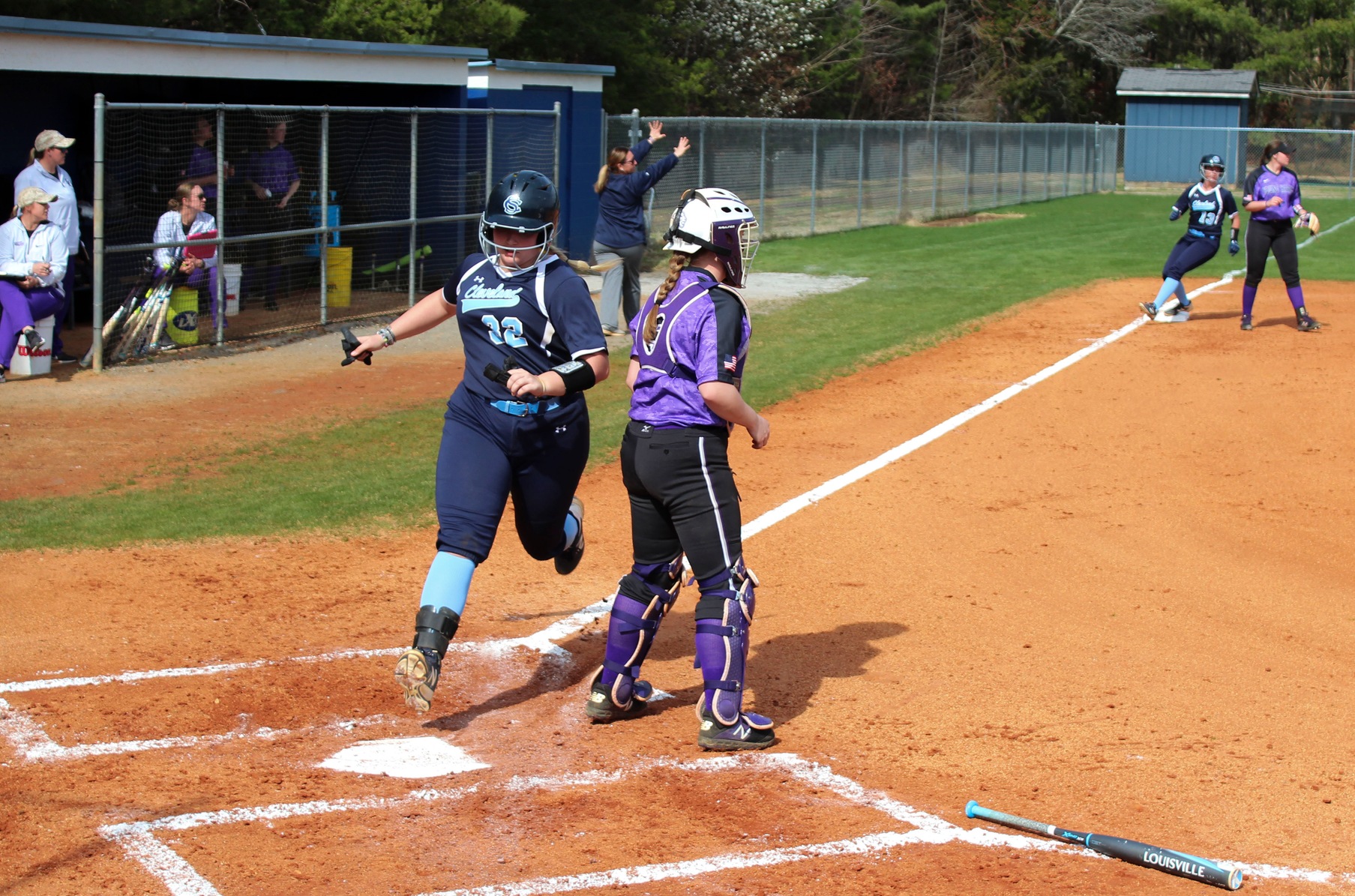 Lady Cougars Split Doubleheader With YHC