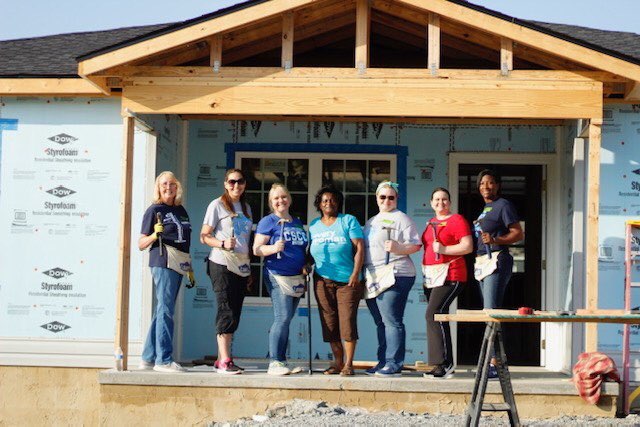 Thompson Builds House For Local Charity