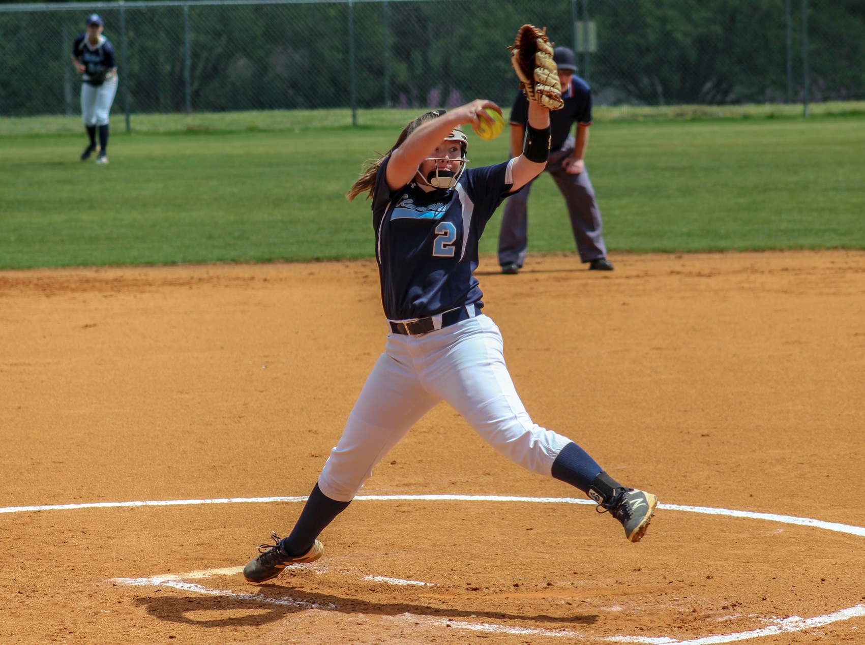 Softball Split Close Games With Walters