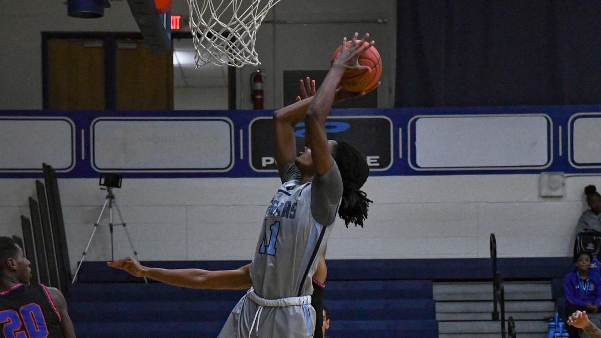 Hicks Records Double-Double vs. Motlow State